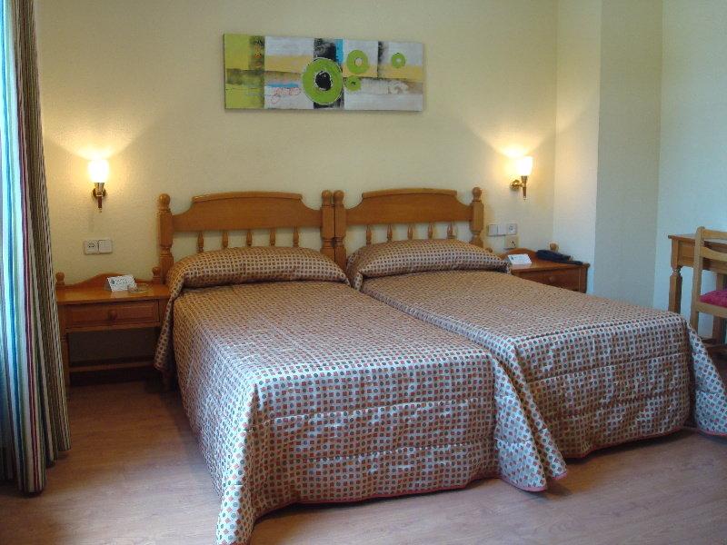 Hotel Castilla Albacete Exterior photo